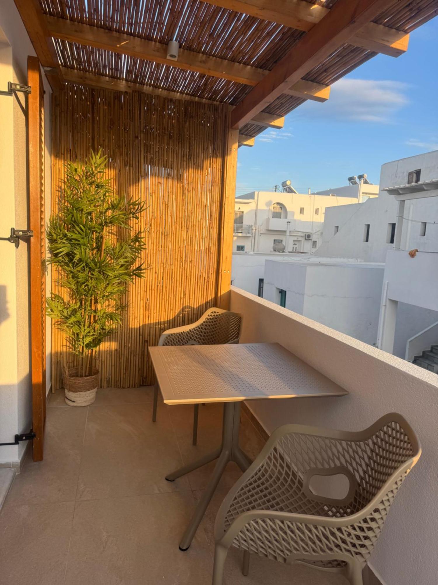 Eleni'S Rooms Antiparos Exterior photo