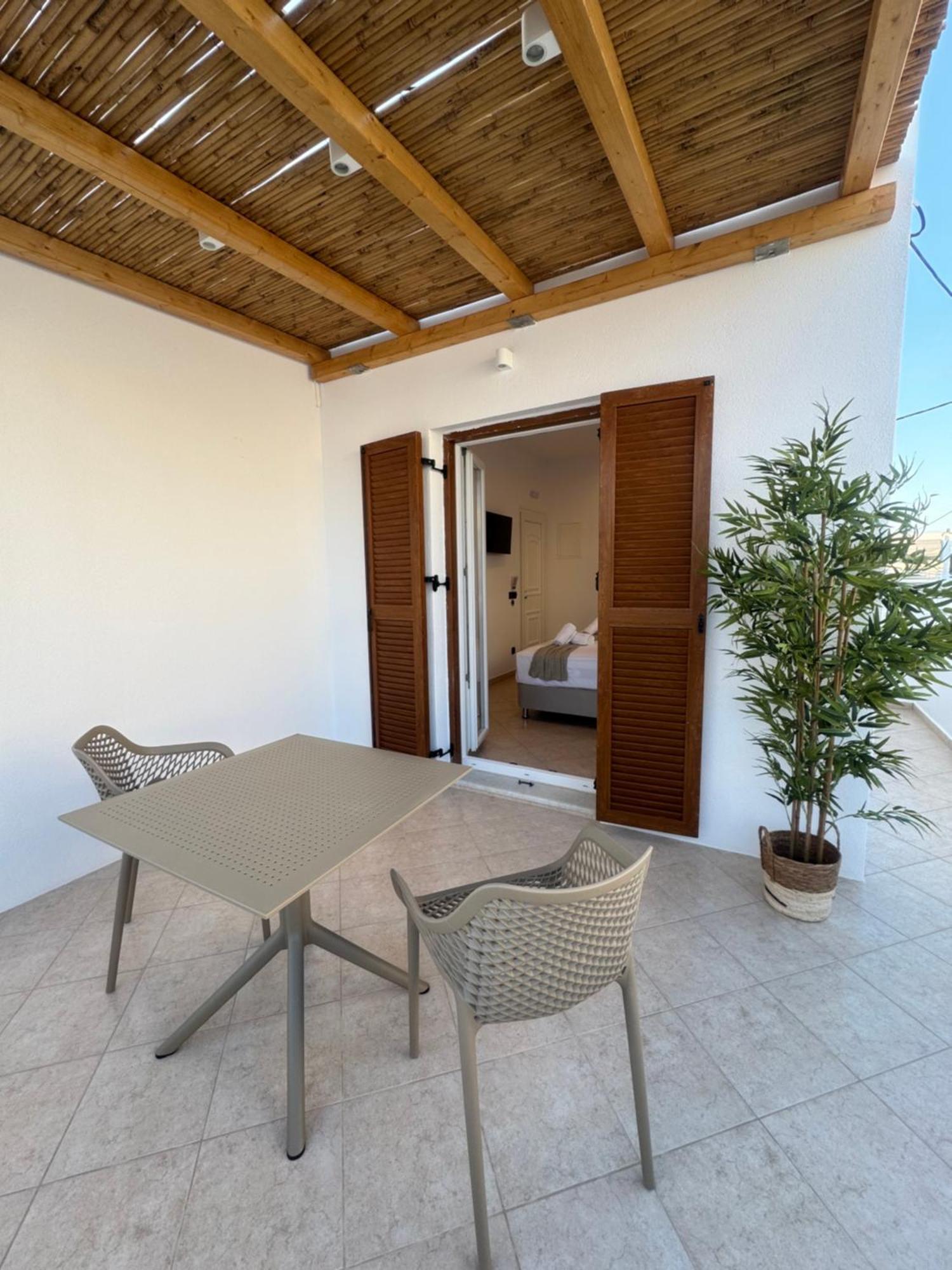 Eleni'S Rooms Antiparos Exterior photo