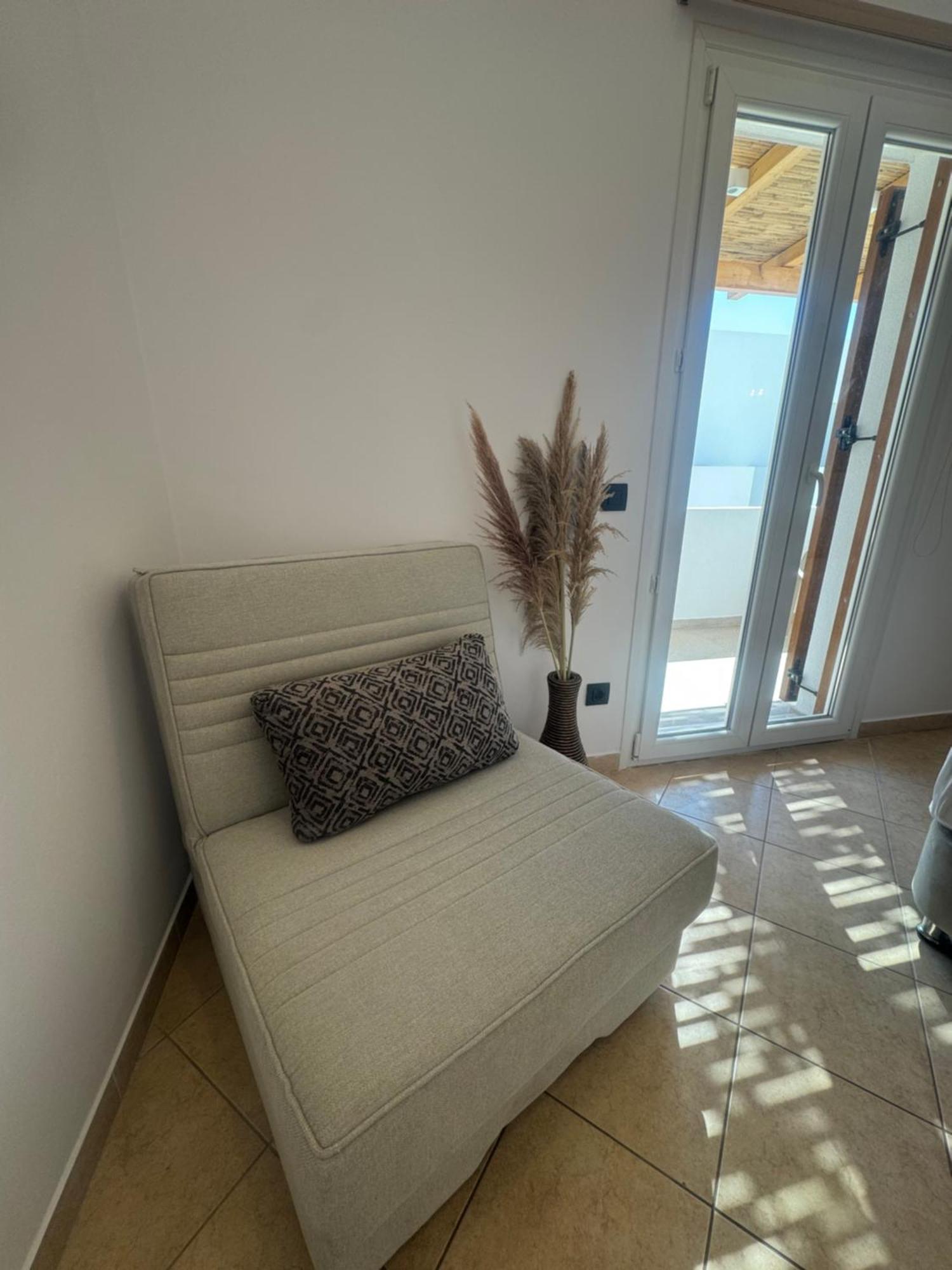 Eleni'S Rooms Antiparos Exterior photo