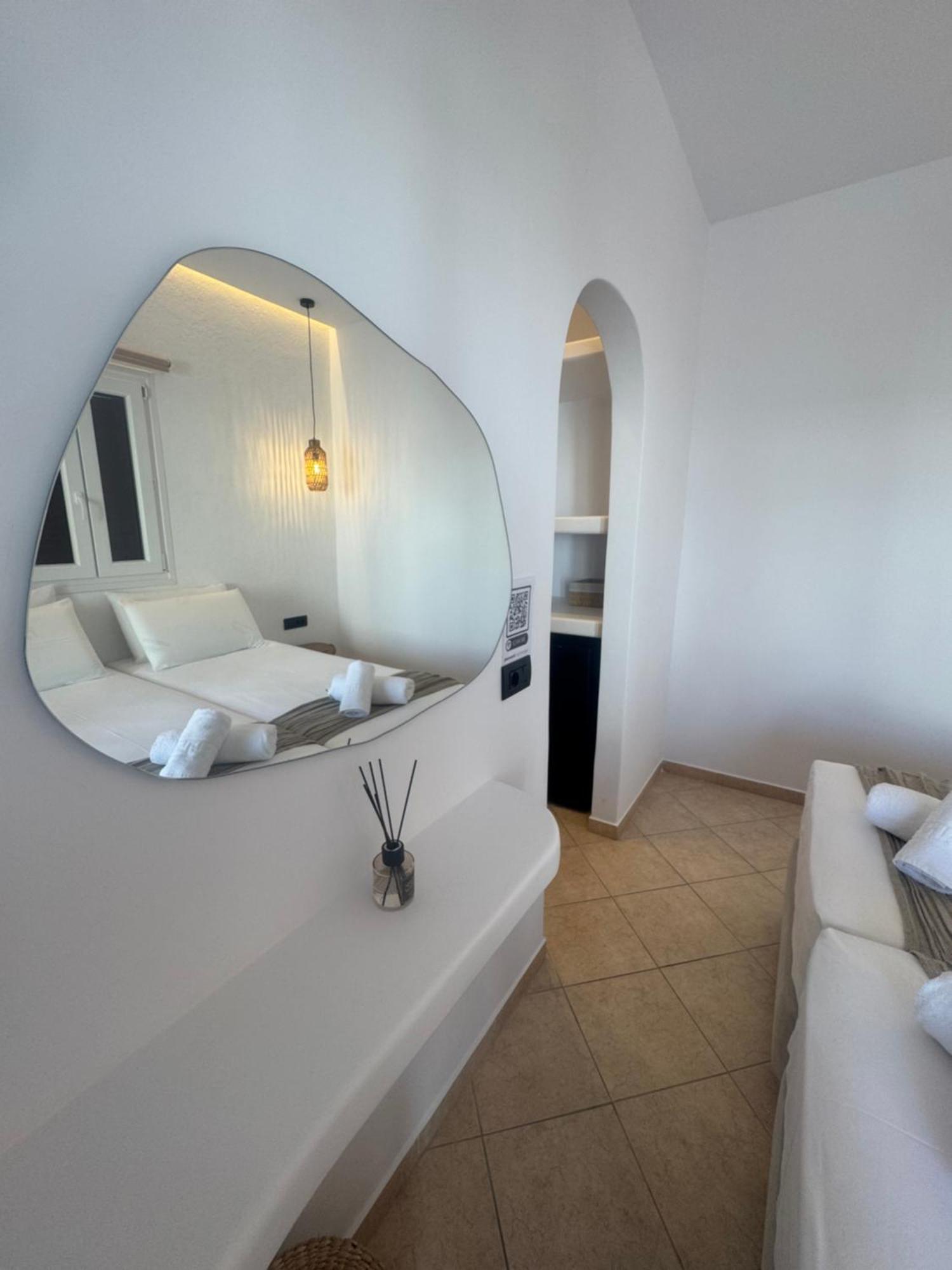 Eleni'S Rooms Antiparos Exterior photo