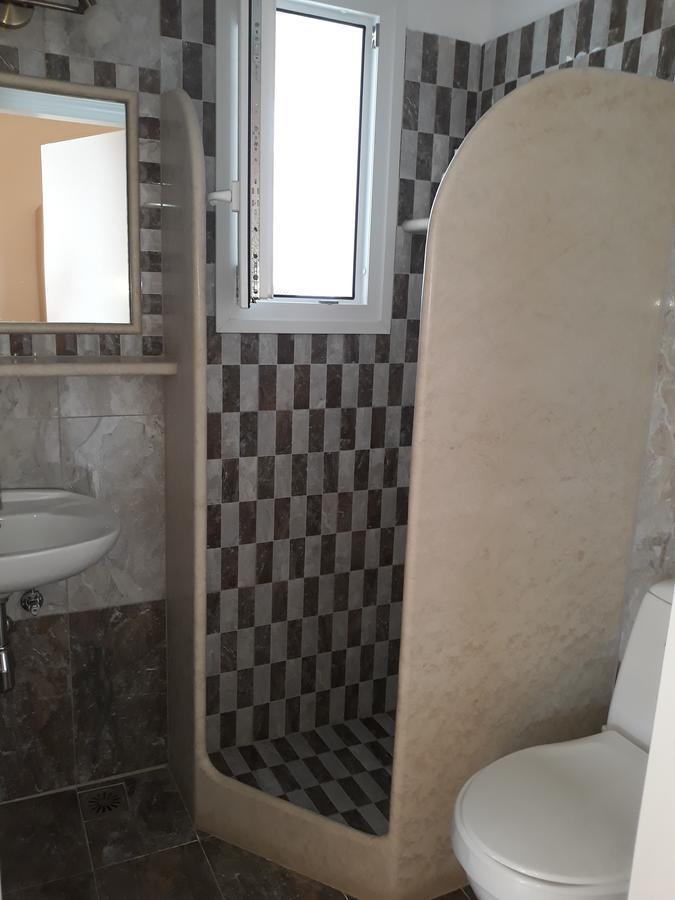 Eleni'S Rooms Antiparos Exterior photo